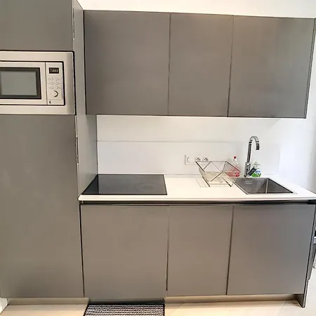 Superb Studio Quiet Terrace Center Wifi Ac Miyake Nice